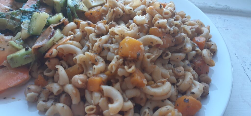 chickpea carrot macaroni