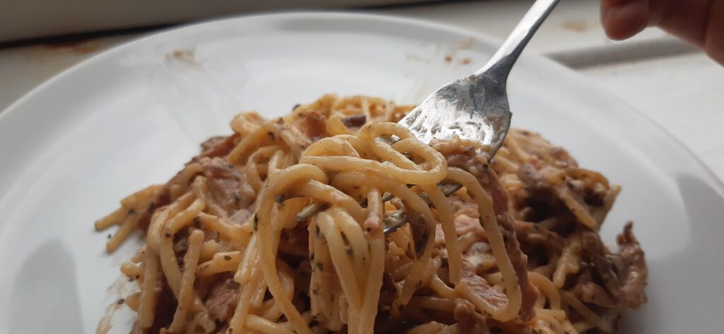 vegan carbonara meal