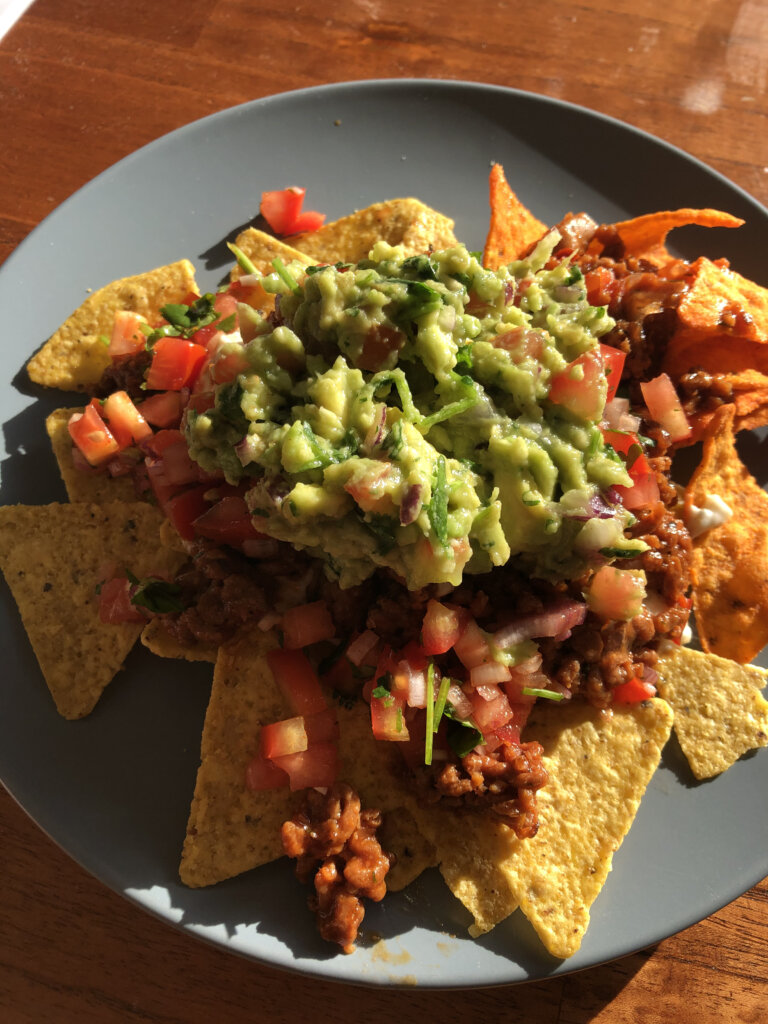 vegan loaded mince nachos