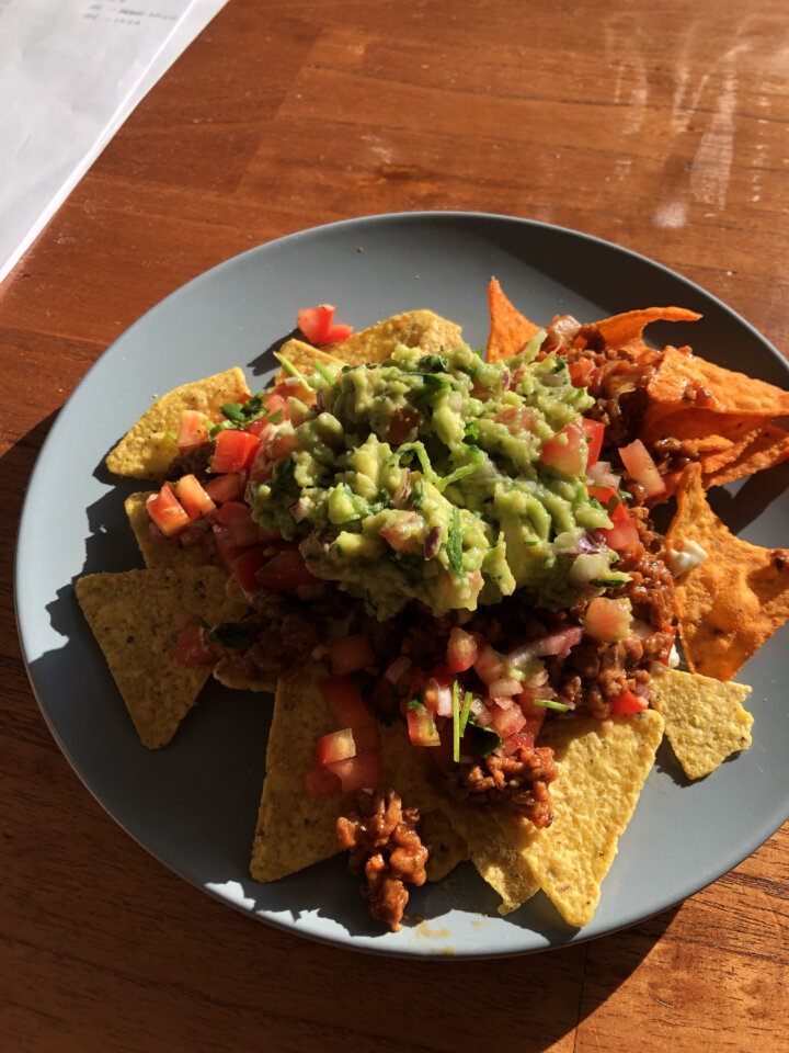 Vegan loaded chilli beef nachos